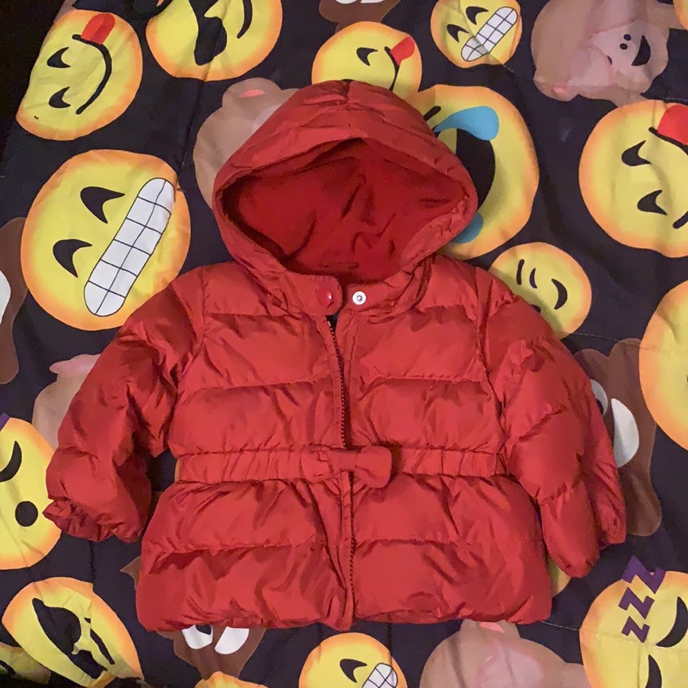 Baby girl Gap winter Coat in red gently worn in great condition